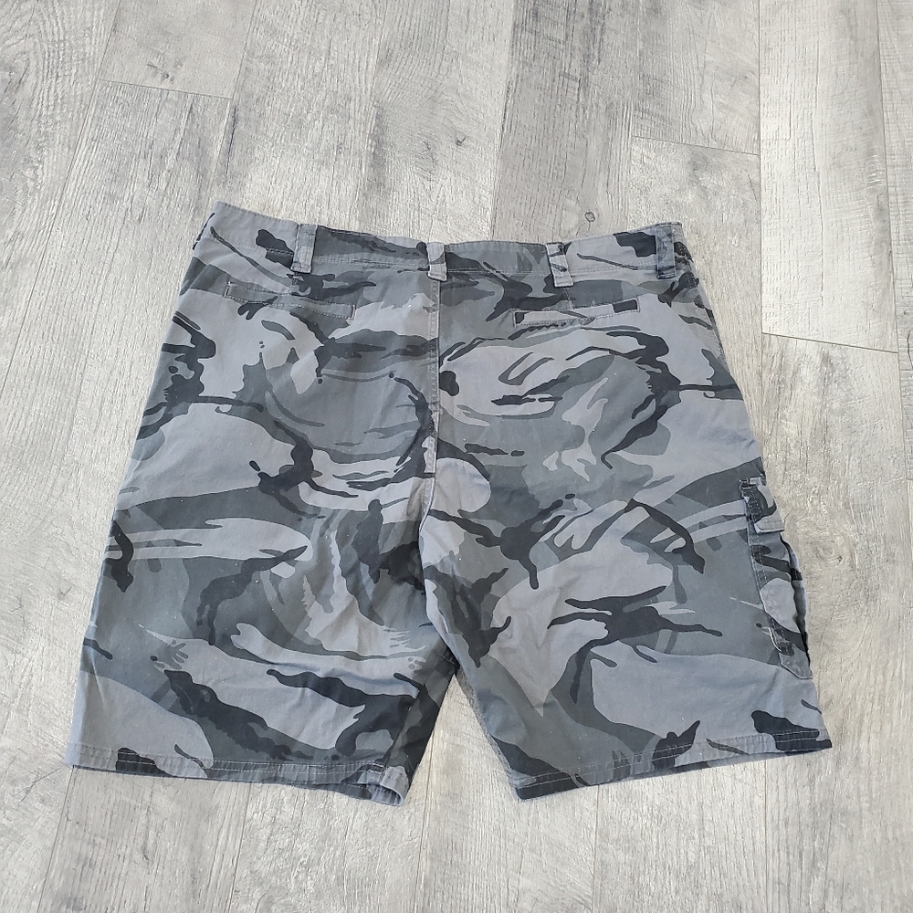 Wrangler Black Camo Shorts 44 - Picture 5 of 5